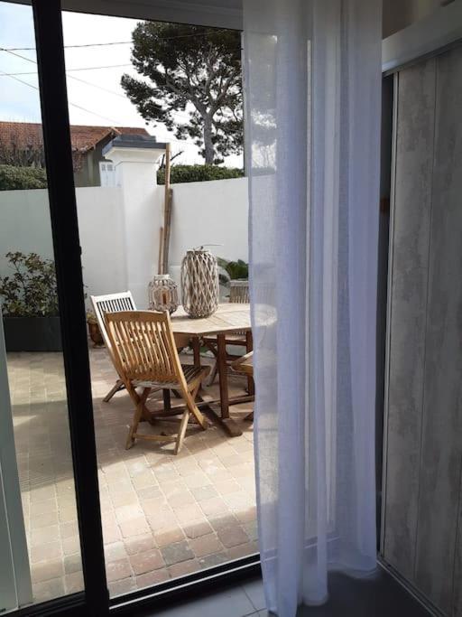 Grand Studio Avec Patio Marseilles Exterior foto